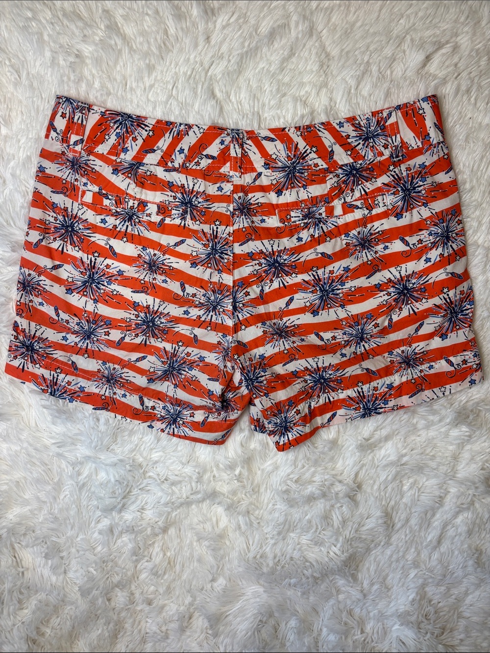 Lilly Pulitzer She's a
Firecracker Callahan Shorts Size 8 VGUC - Picture 6 of 13